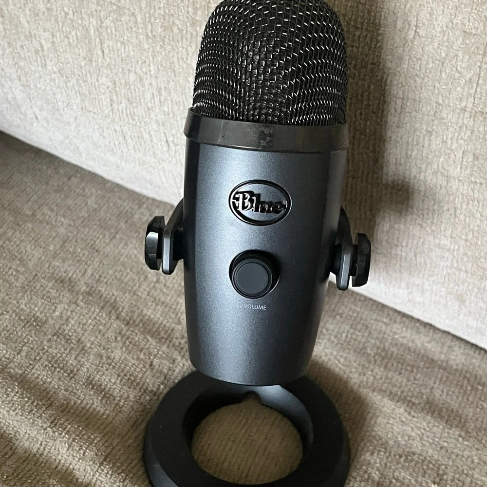 Blue yeti microphone